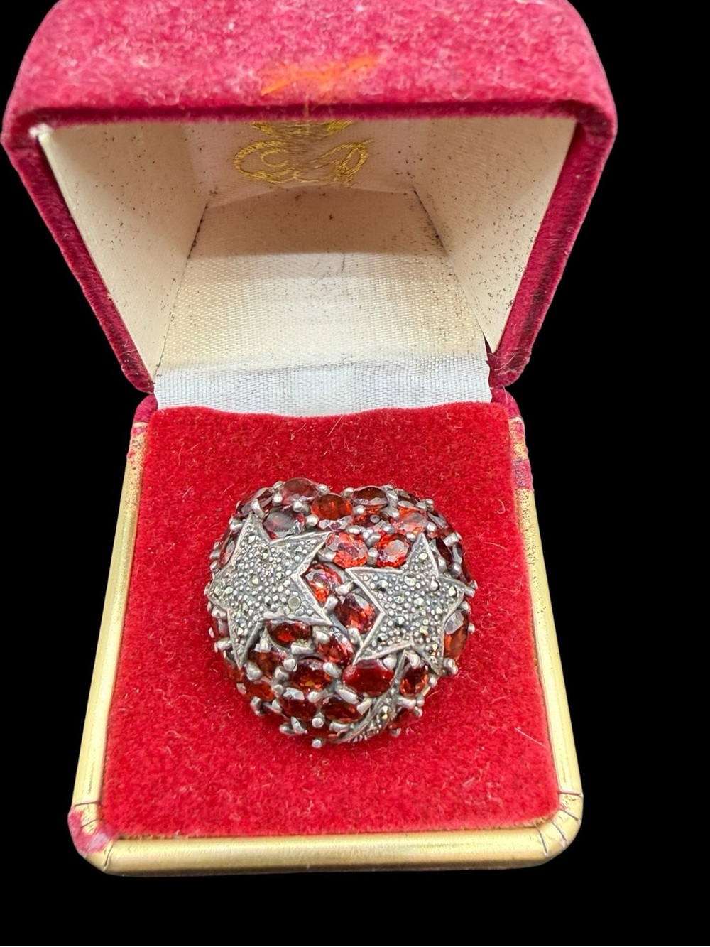 Vintage Sterling Silver Gothic Red Heart Stars Garnet Ring with box